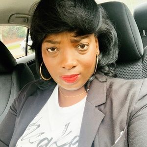 Meet your Posher, Brittney